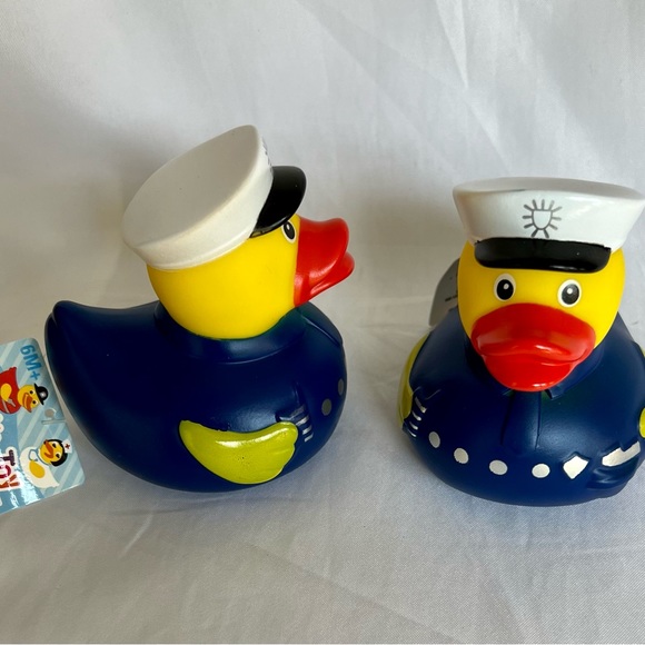 Rubber Duck Set of Two Police Officers NWT - Picture 6 of 8